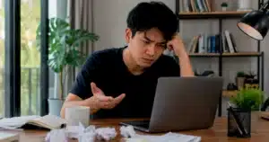 Mahasiswa menggunakan AI untuk belajar tetapi hasil yang didapat masih umum dan kurang mendalam.